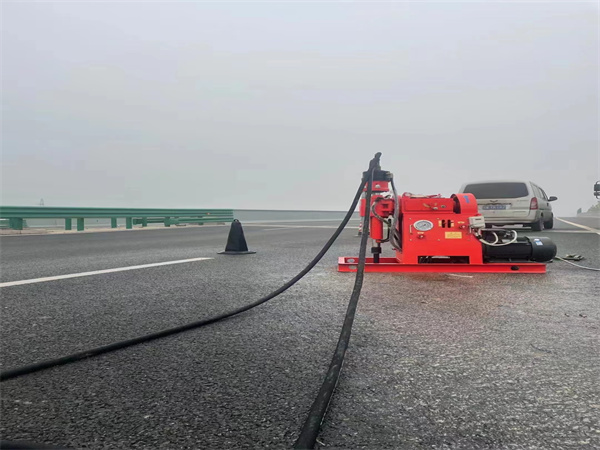 江夏马路路基路面开裂下沉注浆加固灌浆